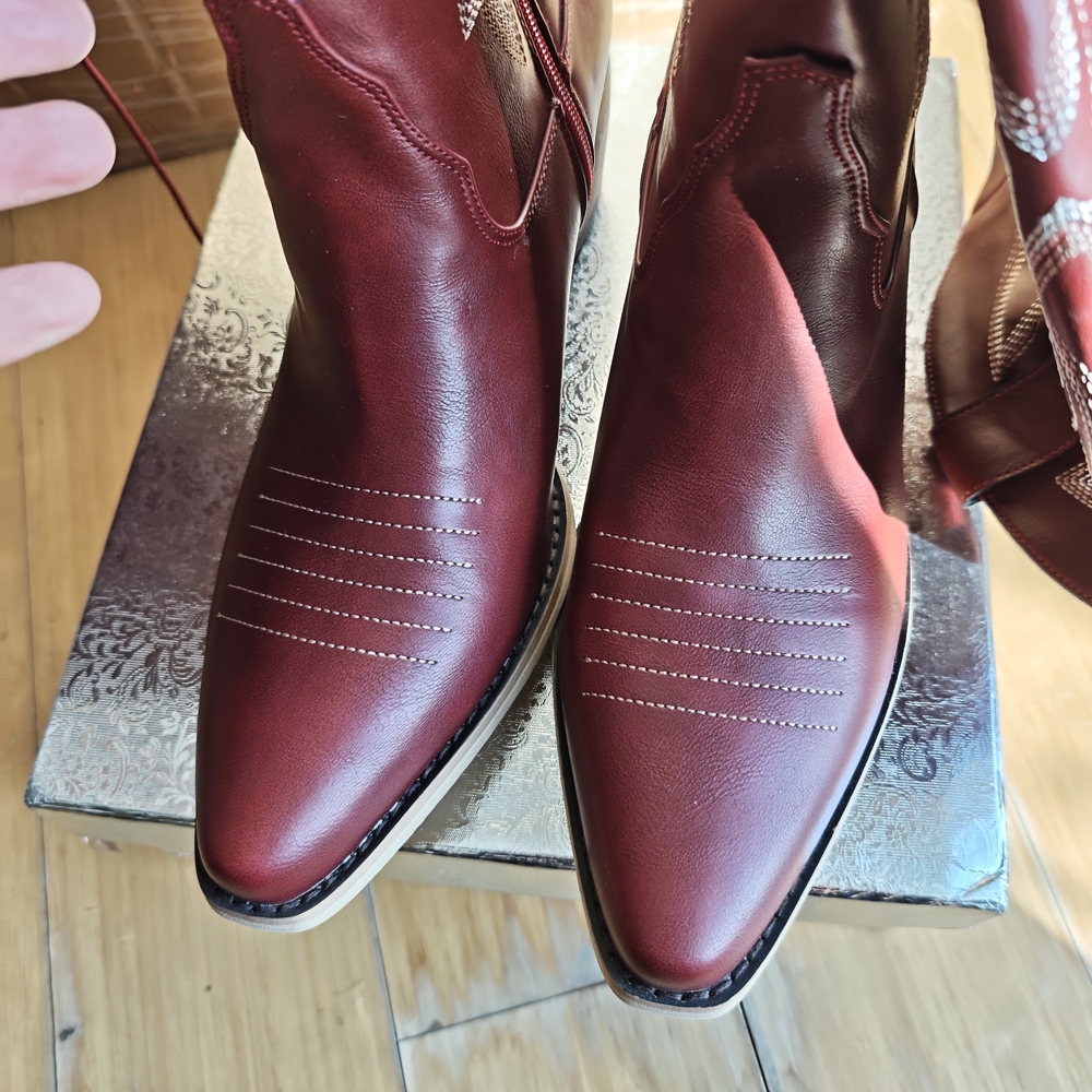 Red Embroidered Cowboy Boots - image 3